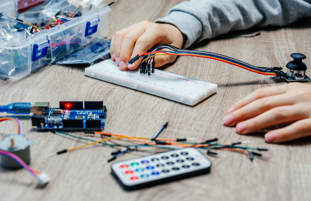 child programming Arduino
